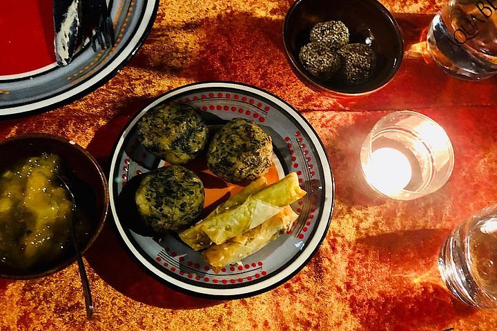 Cape Town African Taste-Safari & Live Entertainment Dinner