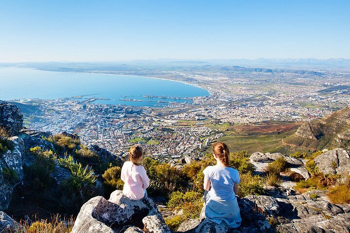 Private 2-Day Cape Town Highlights — Robben Island, Table Mountain & Wine